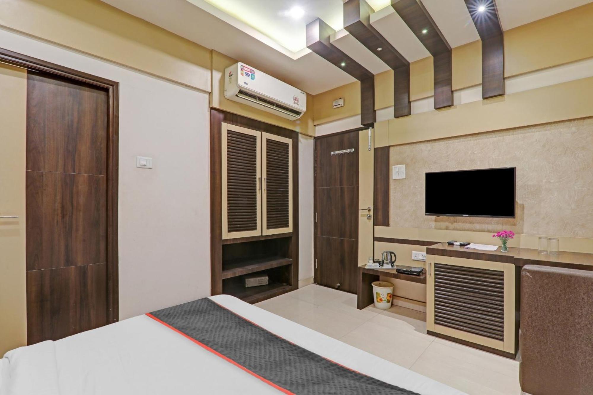 Townhouse 1182 Hotel Tirupati Galaxy Kanpur Extérieur photo