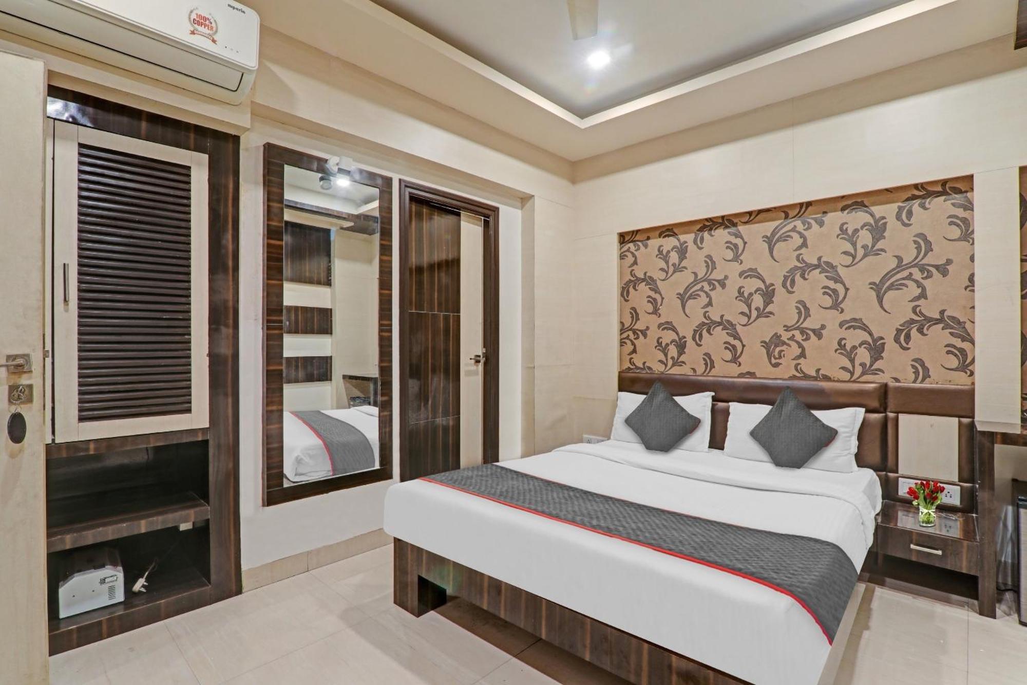 Townhouse 1182 Hotel Tirupati Galaxy Kanpur Extérieur photo